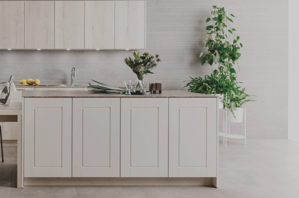 整った框扉のキッチン