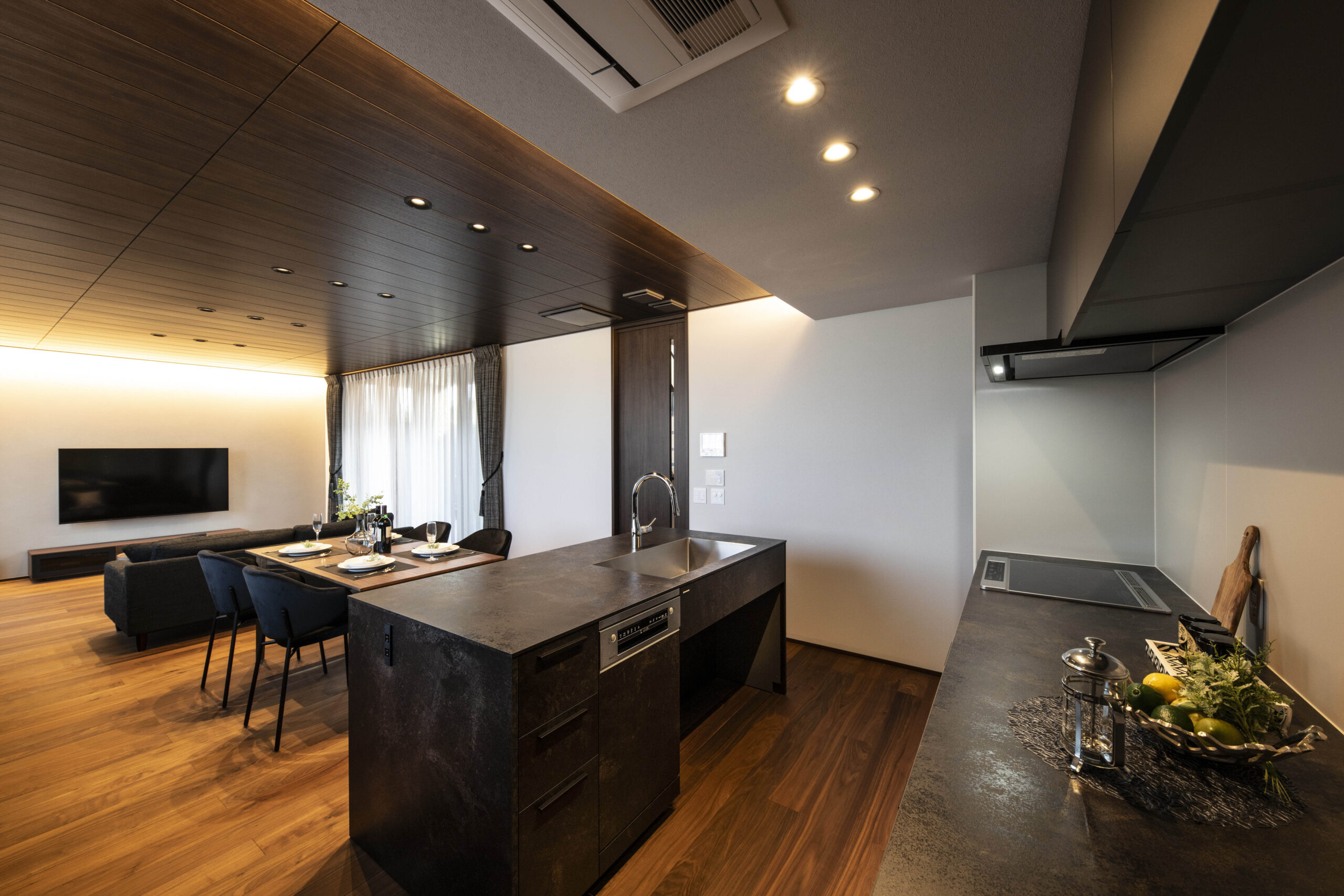 style23｜金沢市 二列型アイランドキッチン　施工事例