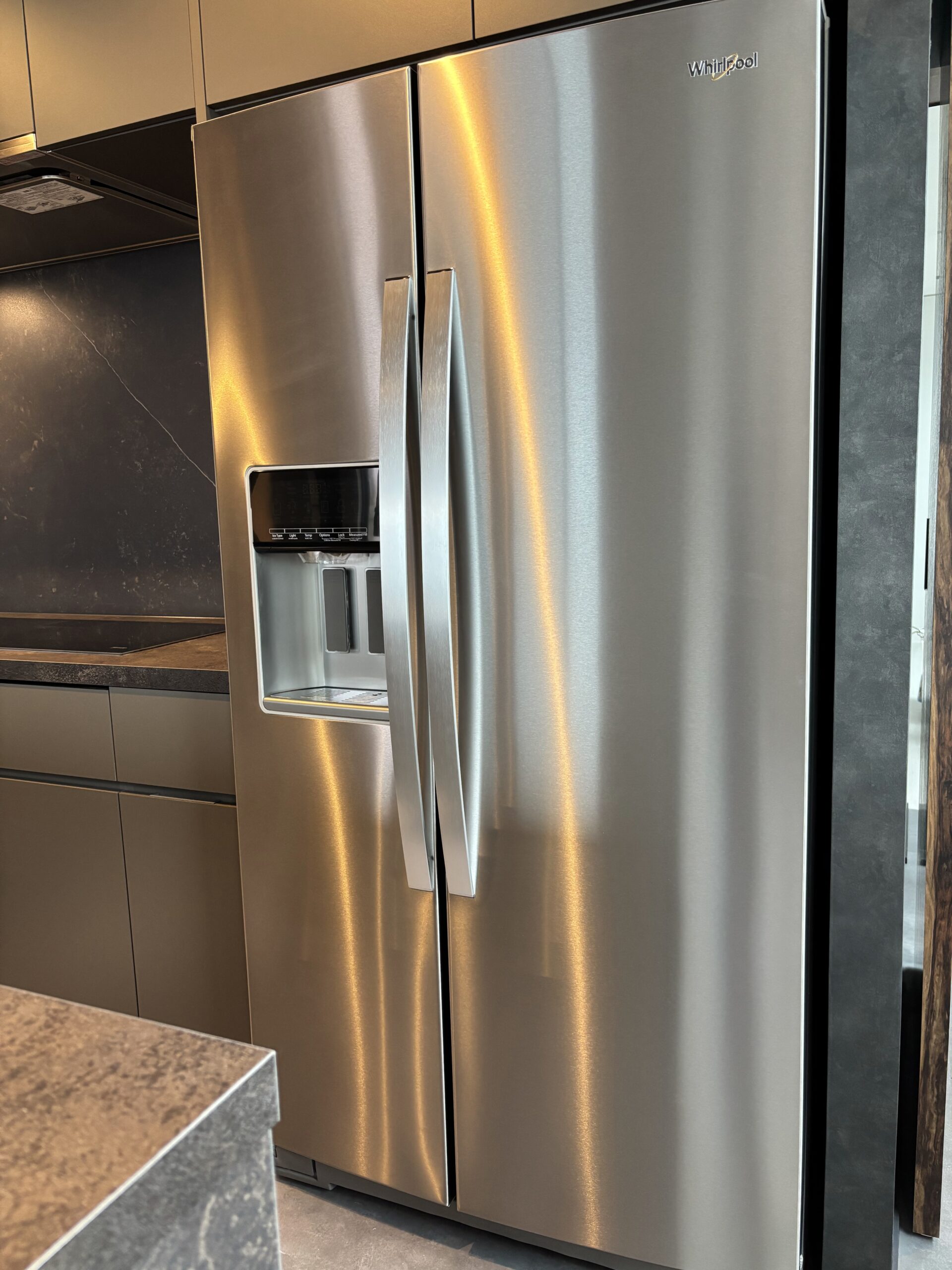 大型冷蔵庫の搬入